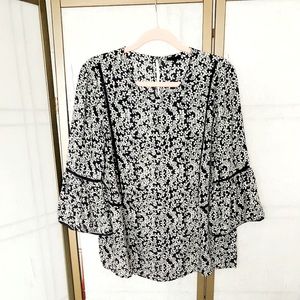 Who what wear bell sleeve blouse